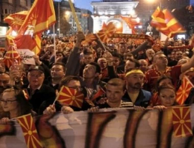 TIME: «Aνησυχητική για τη Δημοκρατία η συμφωνία» – «Θα φέρει σκληρές εθνοτικές εντάσεις»